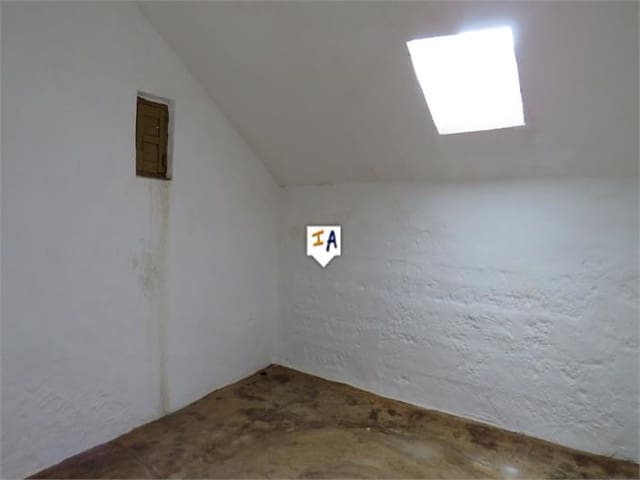 5 soveværelse Byhus til salg i Alcaudete - € 36.000 (Ref: 6963764)