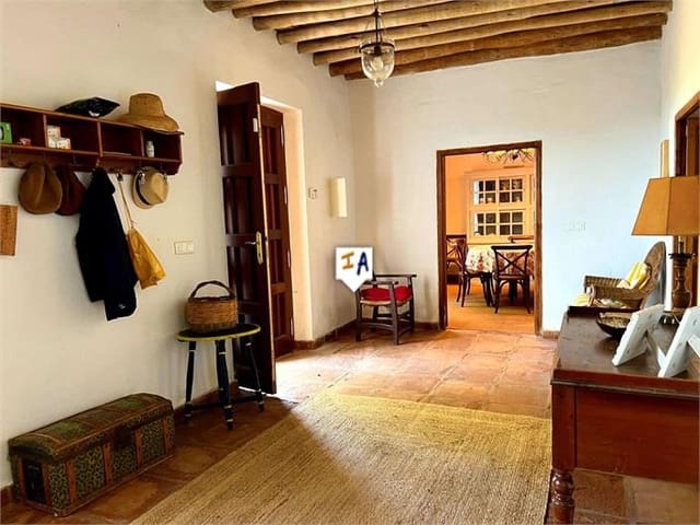 6 soveværelse Finca/Landehus til salg i Casabermeja med garage - € 600.000 (Ref: 6980173)