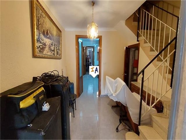 5 makuuhuone Omakotitalo myytävänä paikassa Castillo de Locubín - 67 000 € (Ref: 7015636)