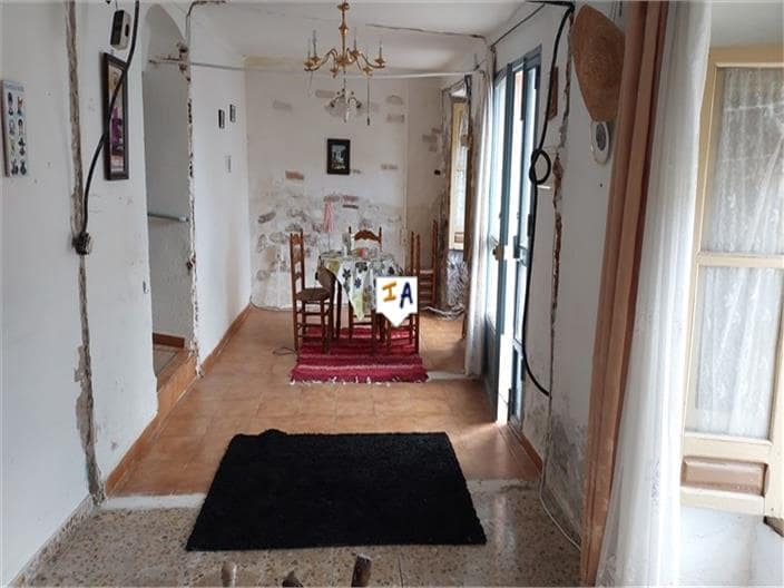 4 soveværelse Byhus til salg i Castillo de Locubin - € 43.000 (Ref: 7101447)