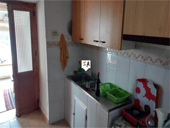 4 soveværelse Byhus til salg i Castillo de Locubin - € 43.000 (Ref: 7101447)