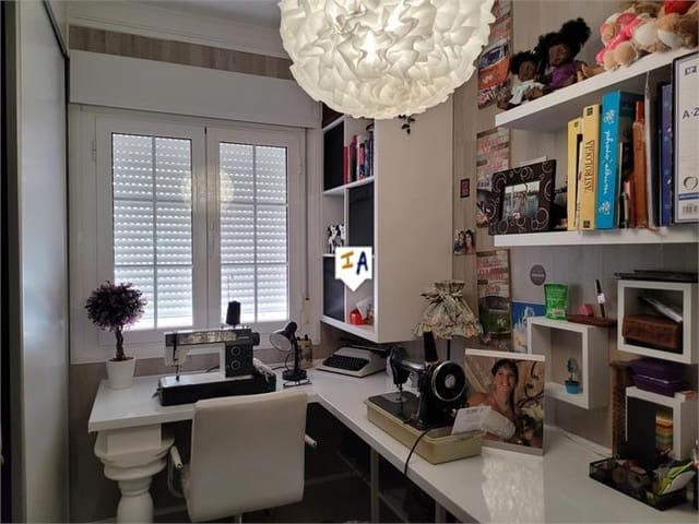 4 soveværelse Byhus til salg i Mollina med garage - € 195.000 (Ref: 7107450)