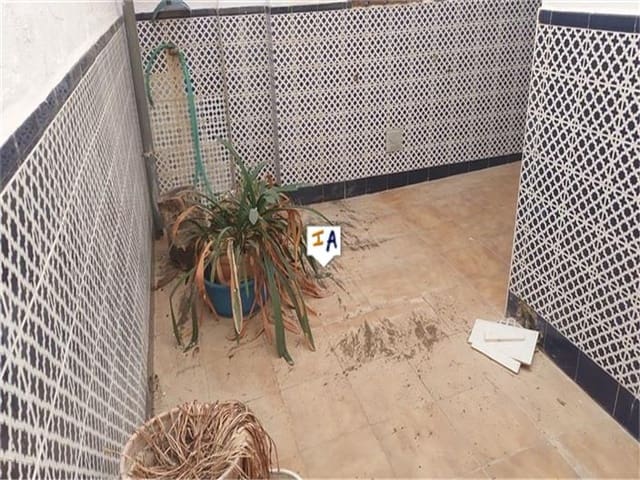 5 soveværelse Byhus til salg i Fuente-Tójar - € 59.000 (Ref: 7149343)