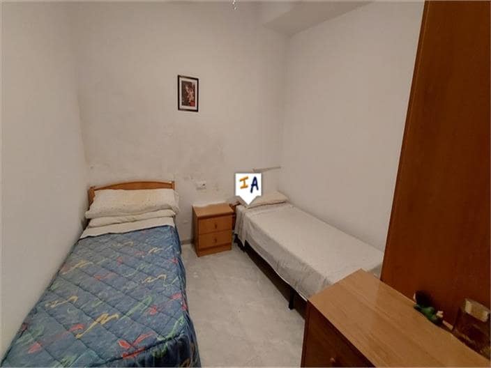 6 bedroom Townhouse for sale in Priego de Cordoba - € 48,000 (Ref: 7303264)