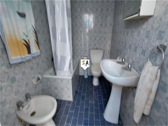 6 bedroom Townhouse for sale in Priego de Cordoba - € 48,000 (Ref: 7303264)