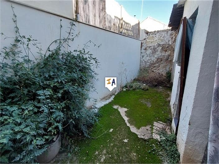 6 bedroom Townhouse for sale in Priego de Cordoba - € 48,000 (Ref: 7303264)