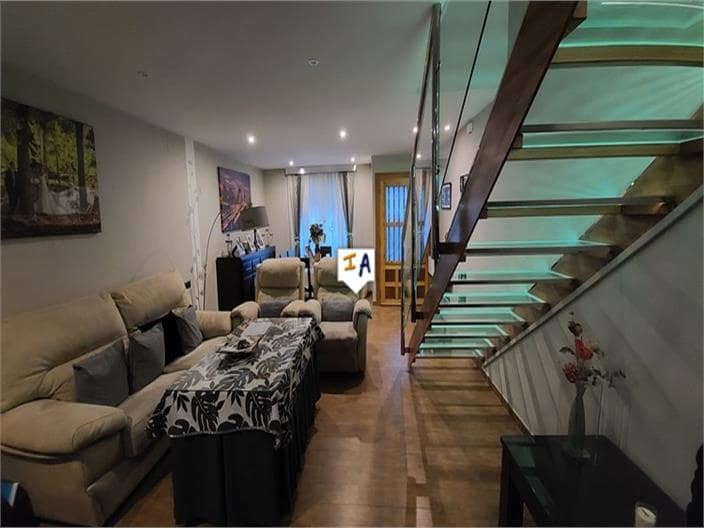 6 slaapkamer Huis te koop in Castillo de Locubin - € 86.000 (Ref: 7316163)