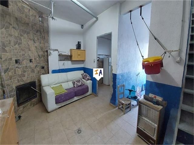 2 bedroom Commercial for sale in Castillo de Locubín - € 29,000 (Ref: 7316165)