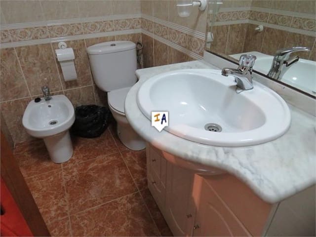 3 bedroom Townhouse for sale in Villatorres - € 45,000 (Ref: 7316166)