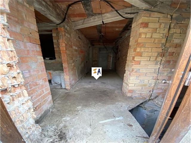 3 soveværelse Byhus til salg i Montefrío med garage - € 35.000 (Ref: 7335734)