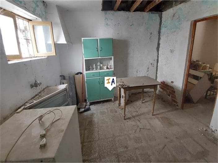 4 slaapkamer Huis te koop in Priego de Cordoba - € 37.000 (Ref: 7364641)