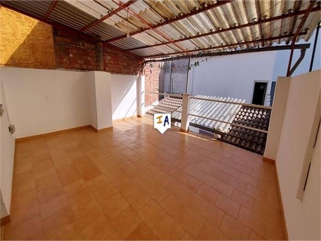4 sovrum Hus till salu i Valdepeñas de Jaén med garage - 117 000 € (Ref: 7424758)