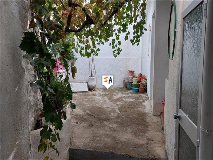 4 bedroom Townhouse for sale in Carcabuey - € 53,000 (Ref: 7450413)