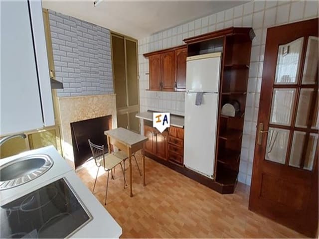 4 bedroom Commercial for sale in Alcalá la Real with garage - € 180,000 (Ref: 7466973)