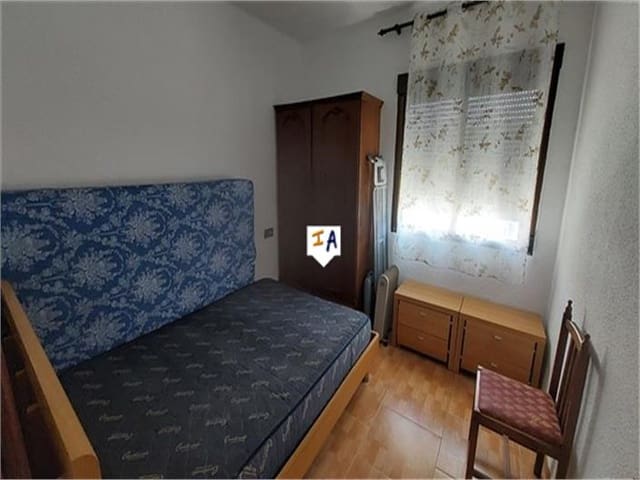 4 bedroom Commercial for sale in Alcalá la Real with garage - € 180,000 (Ref: 7466973)