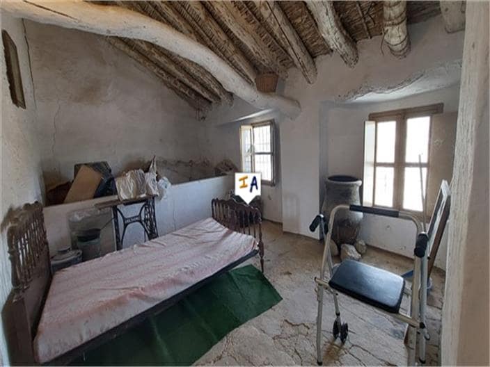 3 soveværelse Finca/Landehus til salg i Priego de Cordoba med swimmingpool garage - € 119.000 (Ref: 7503965)