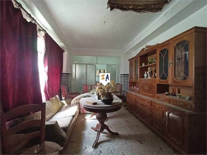 5 soveværelse Byhus til salg i Casariche - € 69.000 (Ref: 7555794)