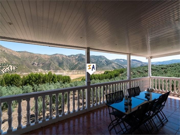 6 soveværelse Villa til salg i Iznajar med swimmingpool garage - € 845.000 (Ref: 7558320)