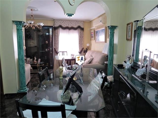 3 bedroom Commercial for sale in Martos - € 145,000 (Ref: 7565129)