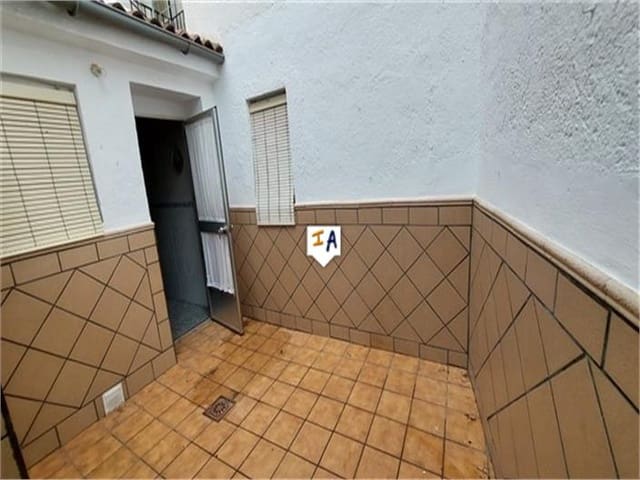 5 soverom Hus til salgs i Castillo de Locubín - € 67 000 (Ref: 7585554)