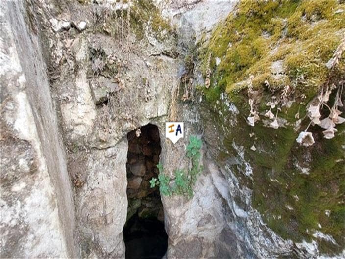 4 bedroom Townhouse for sale in Luque with garage - € 45,000 (Ref: 7593595)