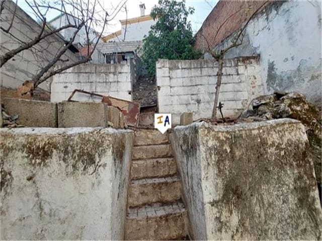 4 soverom Hus til salgs i Luque med garasje - € 45 000 (Ref: 7593595)