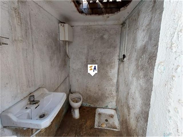 4 soverom Hus til salgs i Luque med garasje - € 45 000 (Ref: 7593595)