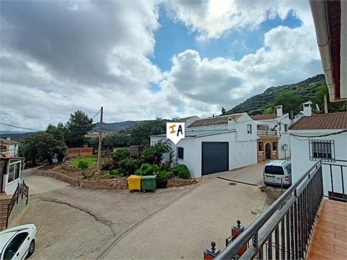 5 soveværelse Byhus til salg i Iznajar med garage - € 129.075 (Ref: 7631803)