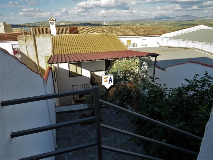 3 quarto Casa em Banda para venda em Higuera de Calatrava com garagem - 78 000 € (Ref: 7641737)
