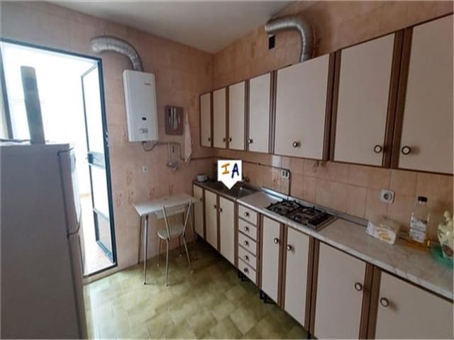 4 slaapkamer Appartement te koop in Carcabuey met garage - € 78.000 (Ref: 7668260)