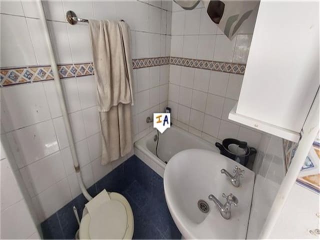 3 soveværelse Byhus til salg i Rute med garage - € 41.000 (Ref: 7687555)