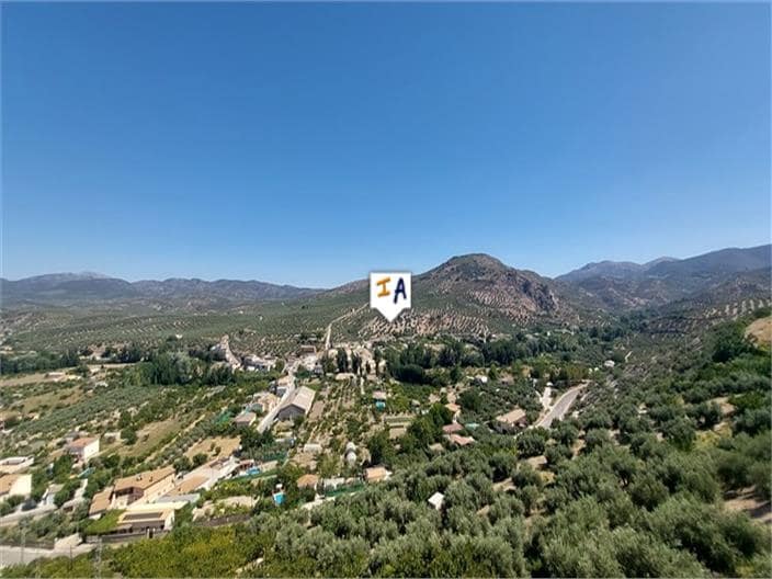 4 soveværelse Byhus til salg i Castillo de Locubin med garage - € 75.000 (Ref: 7708267)