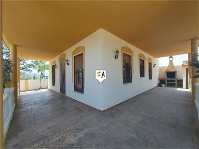 4 soveværelse Villa til salg i Fuente-Tójar med swimmingpool garage - € 205.000 (Ref: 7711865)