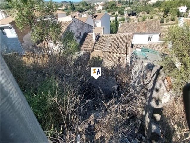 Hus til salgs i Castillo de Locubín - € 12 000 (Ref: 7720690)