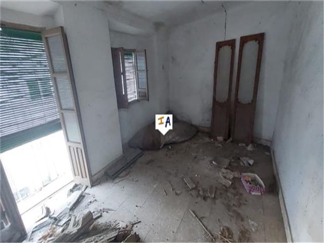 Hus til salgs i Castillo de Locubín - € 12 000 (Ref: 7720690)