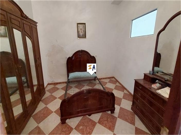 6 slaapkamer Huis te koop in Priego de Cordoba met garage - € 90.000 (Ref: 7739238)