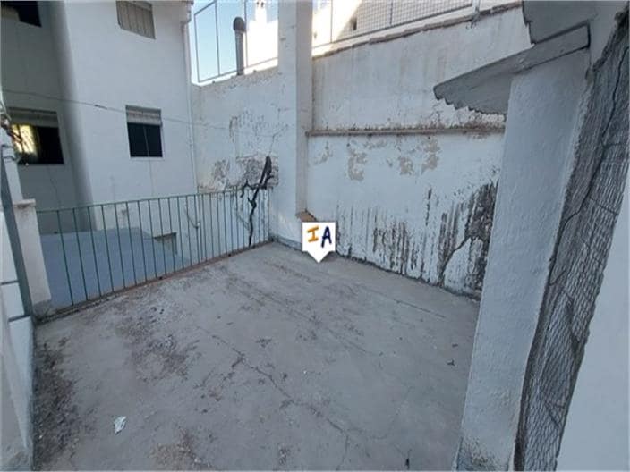 5 soveværelse Byhus til salg i Castillo de Locubin - € 56.000 (Ref: 7751753)