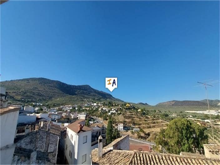 5 soveværelse Byhus til salg i Castillo de Locubin - € 56.000 (Ref: 7751753)