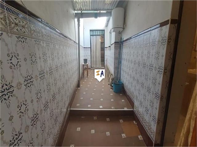 5 soveværelse Byhus til salg i Luque med garage - € 57.000 (Ref: 7765001)