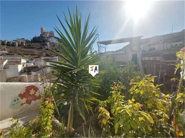 5 soveværelse Byhus til salg i Luque med garage - € 57.000 (Ref: 7765001)