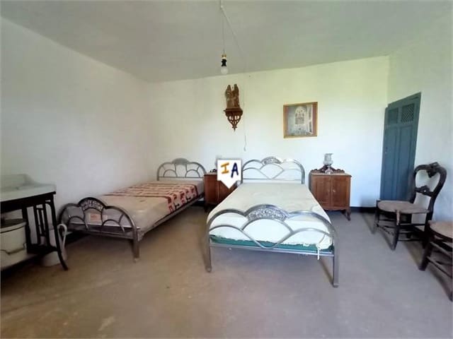 2 slaapkamer Finca/Landhuis te koop in Cabra met garage - € 45.900 (Ref: 7770527)