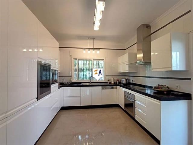 5 soveværelse Villa til salg i Herrera med swimmingpool garage - € 525.000 (Ref: 7779651)