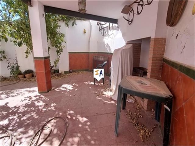 4 soveværelse Byhus til salg i Campo Nubes, Priego de Córdoba med garage - € 93.000 (Ref: 7781811)