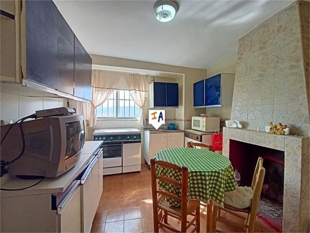 3 soverom Hus til salgs i Priego de Córdoba med garasje - € 59 000 (Ref: 7793367)