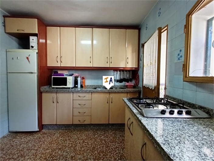 4 bedroom Townhouse for sale in Priego de Cordoba - € 109,900 (Ref: 7793368)