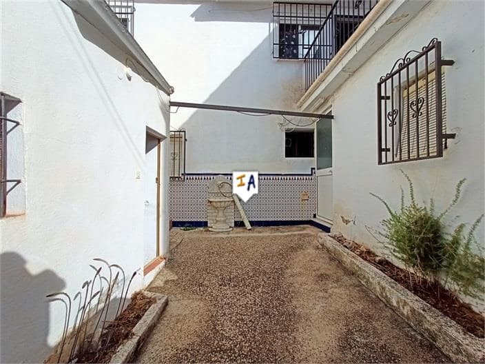 4 bedroom Townhouse for sale in Priego de Cordoba - € 109,900 (Ref: 7793368)