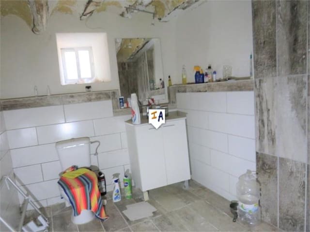 3 slaapkamer Huis te koop in Martos - € 22.000 (Ref: 7821040)