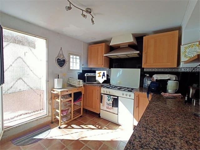 4 slaapkamer Huis te koop in Valdepeñas de Jaén - € 45.000 (Ref: 7825633)