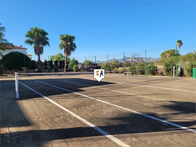 3 soveværelse Villa til salg i La Mina, Puente Genil med swimmingpool garage - € 425.000 (Ref: 7833913)