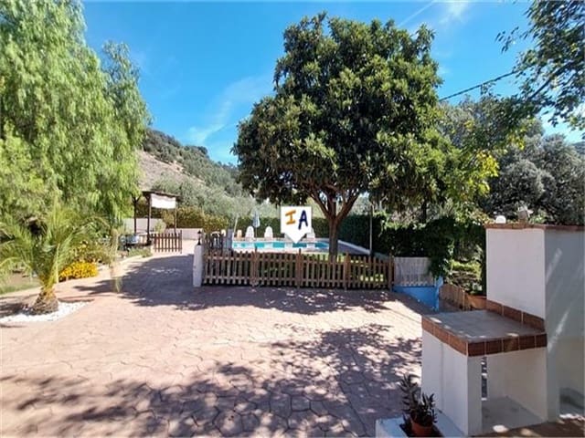 6 slaapkamer Finca/Landhuis te koop in Iznájar met zwembad garage - € 365.000 (Ref: 7837200)